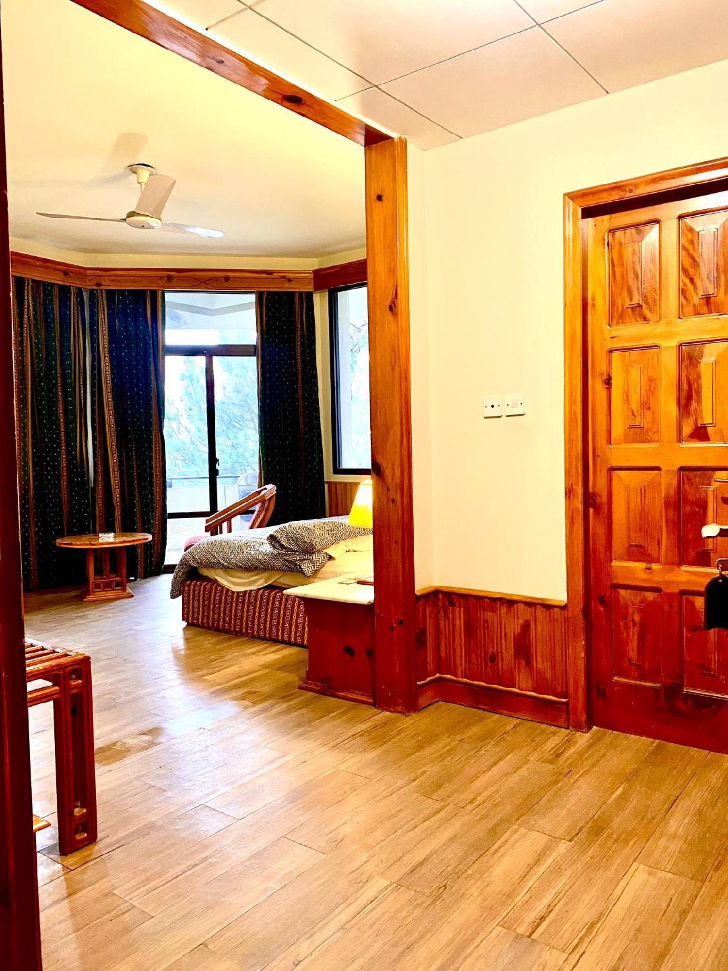 Rock City Resort Mingora Εξωτερικό φωτογραφία