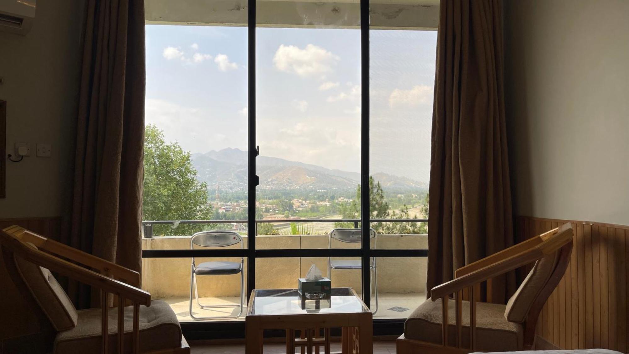 Rock City Resort Mingora Εξωτερικό φωτογραφία
