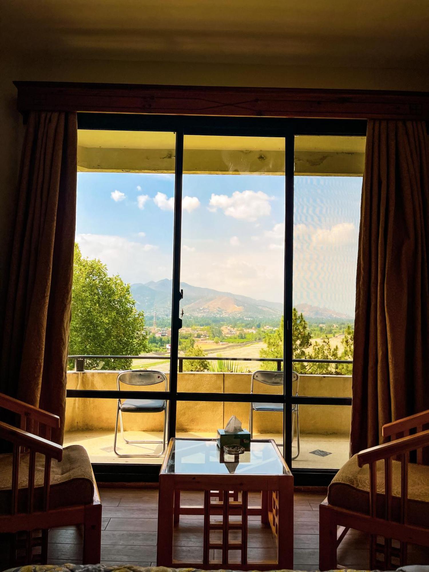 Rock City Resort Mingora Εξωτερικό φωτογραφία